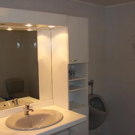 לינה וארוחת בוקר Snow View Medendorf